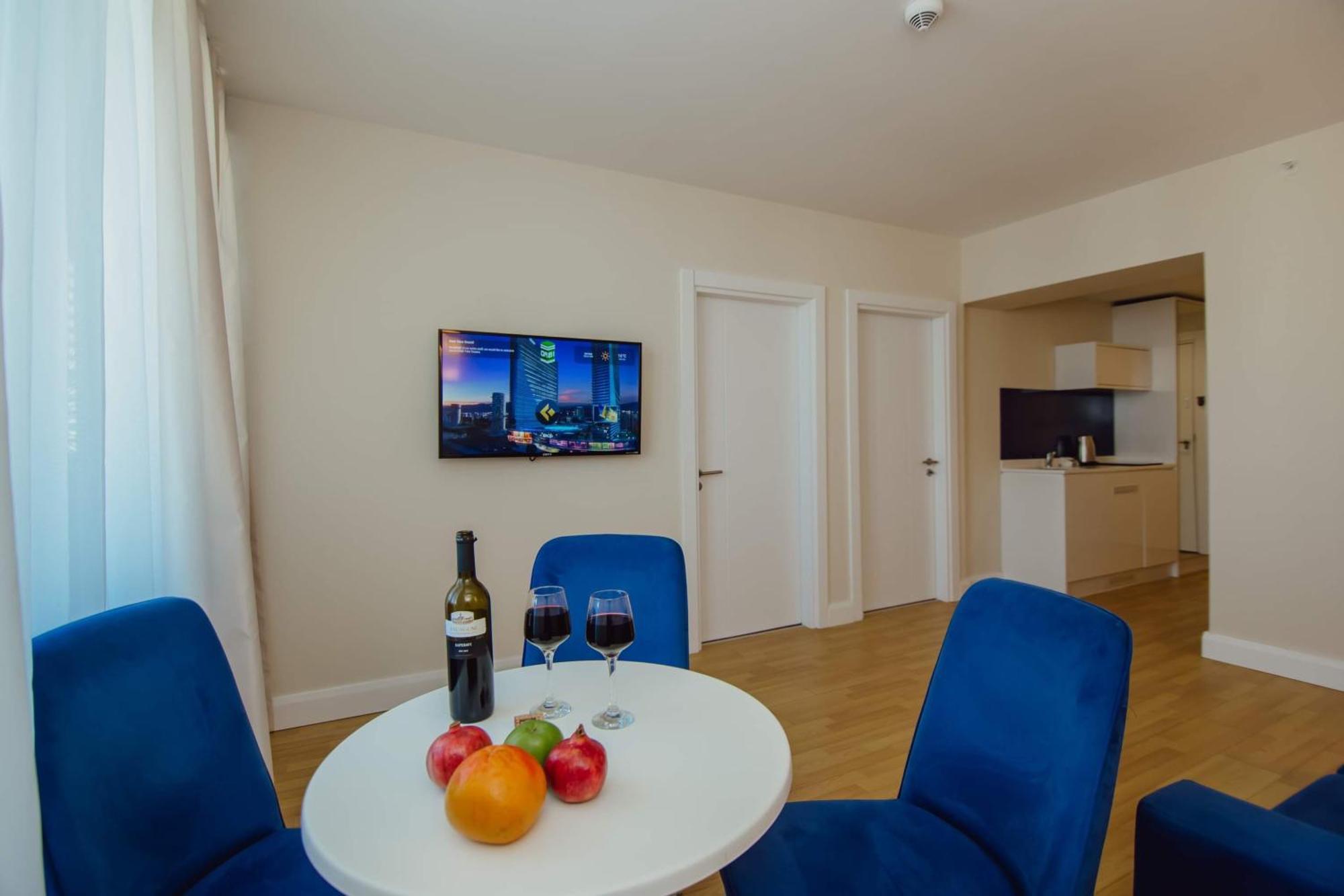 Orbi City Black Sea View Aparthotel Batoumi Extérieur photo